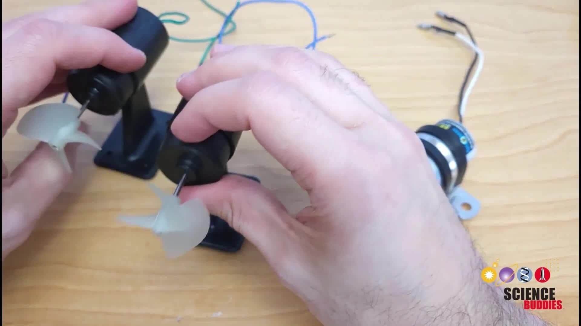 Make an Arduino ROV (Remotely Operated Vehicle) | Engineering Project