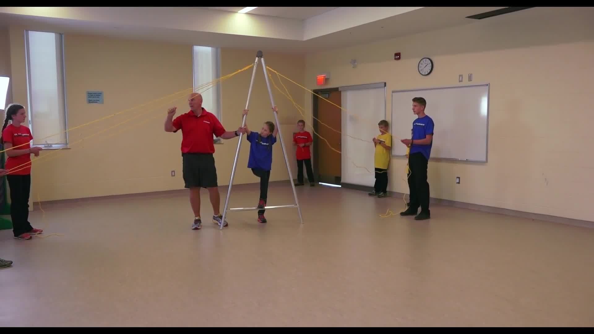Amazing Team Coordination Activity (Ep. 30 - The Hitchhiker)