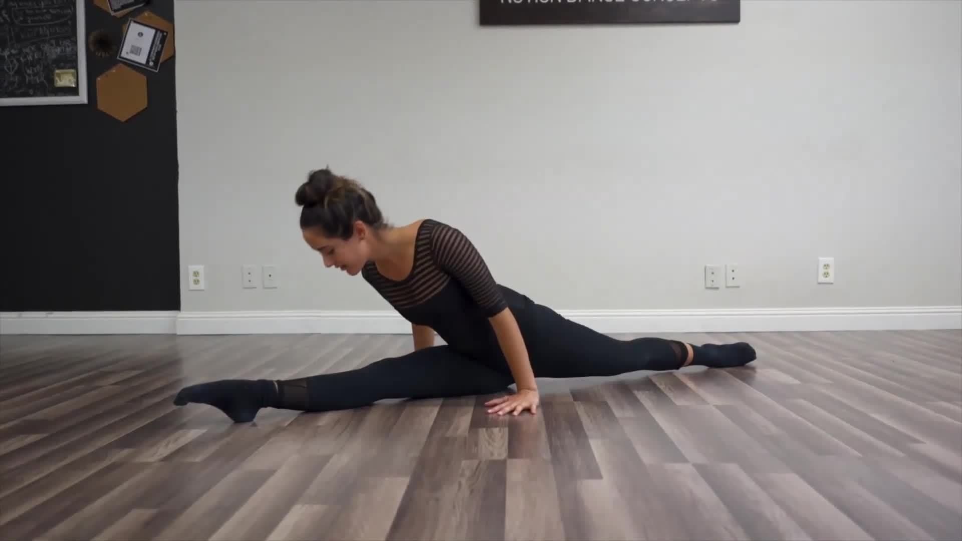 Splits and Oversplits Stretches I @MissAuti