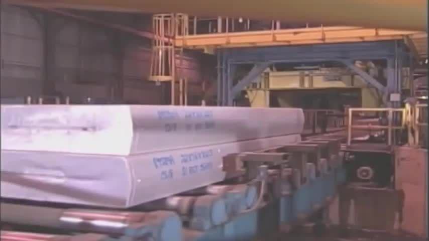 Smelting And Refining Aluminium: The recycling of aluminium cans