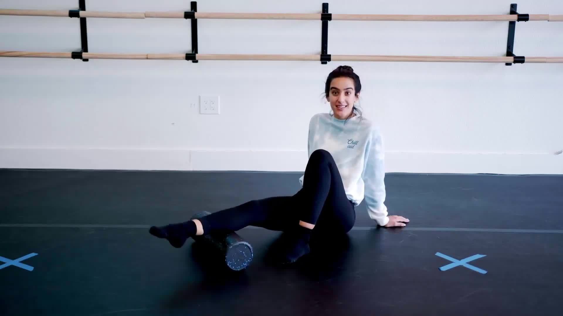 Foam Roller Tutorial- Help SORE MUSCLES and IMPROVE FLEXIBILITY