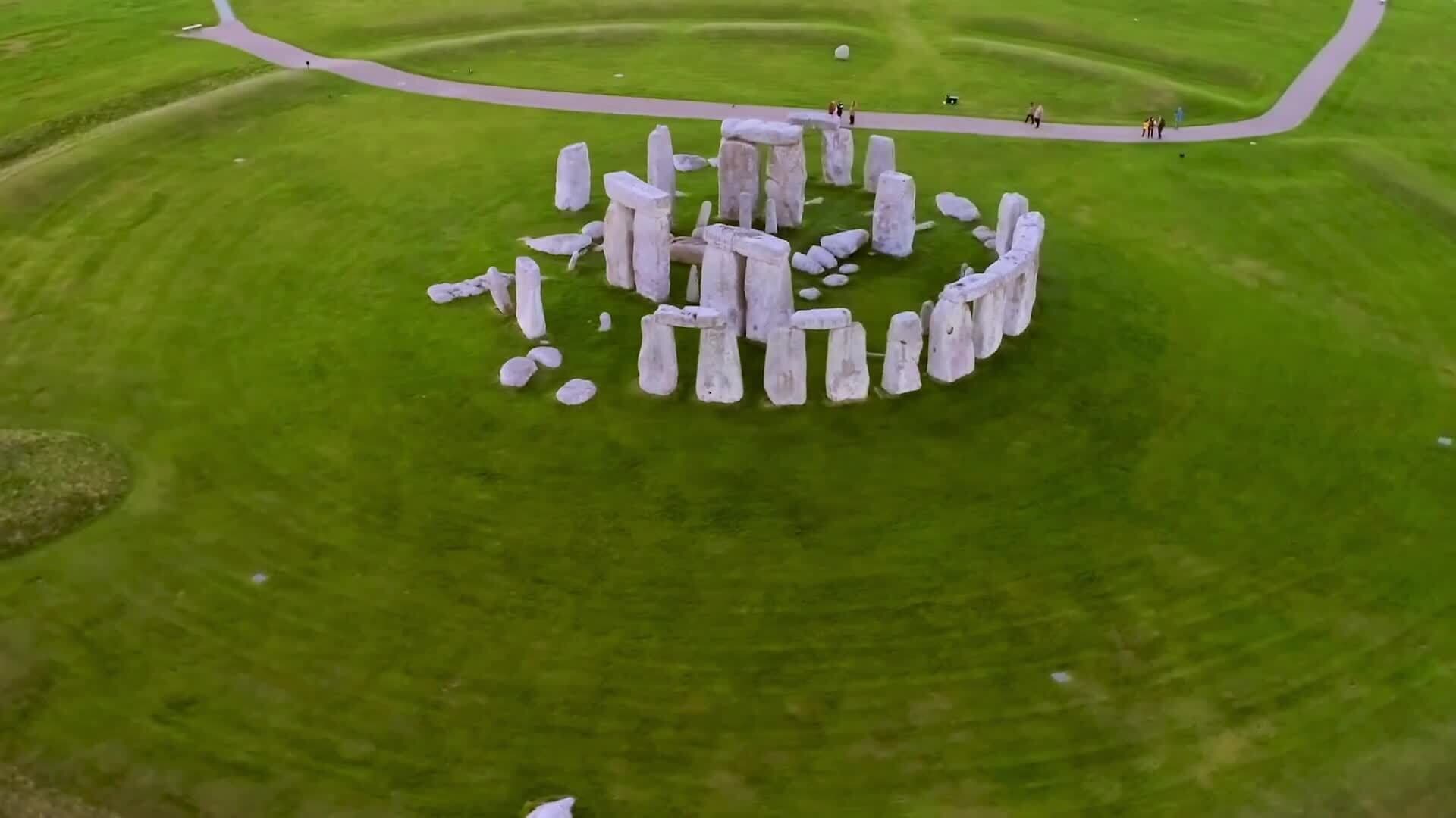 Stonehenge: Ancient Gateway to the Heavens